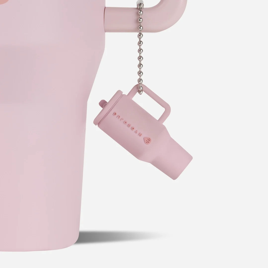 traveler-keychain-c3 Web-TravelerKeychainPhotos-PinkSand2.webp